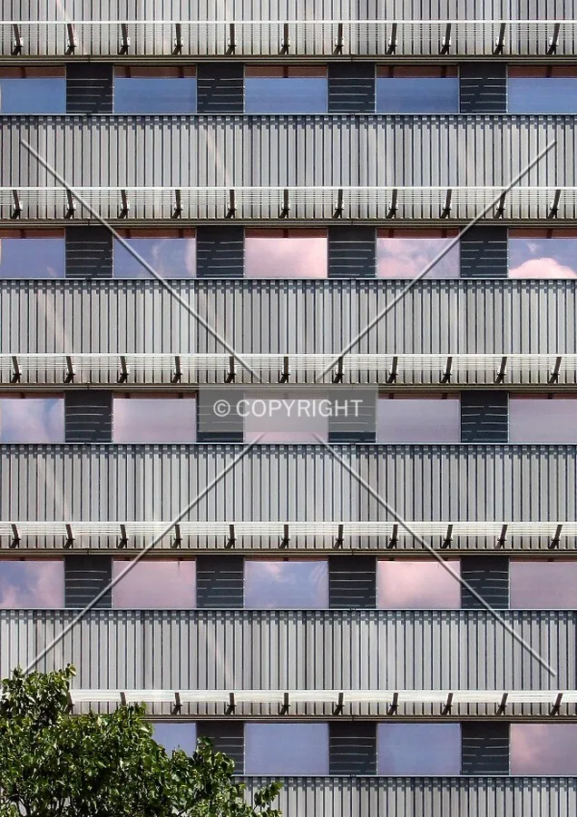 South facade detail on the east wing