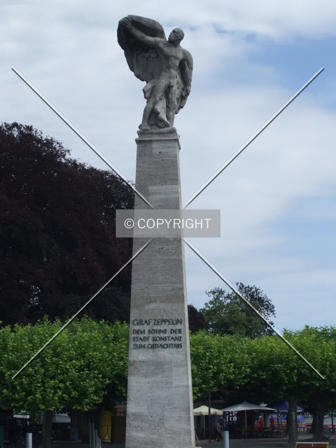 Statue Graf Zeppelin / Konstanz Hafenanlage