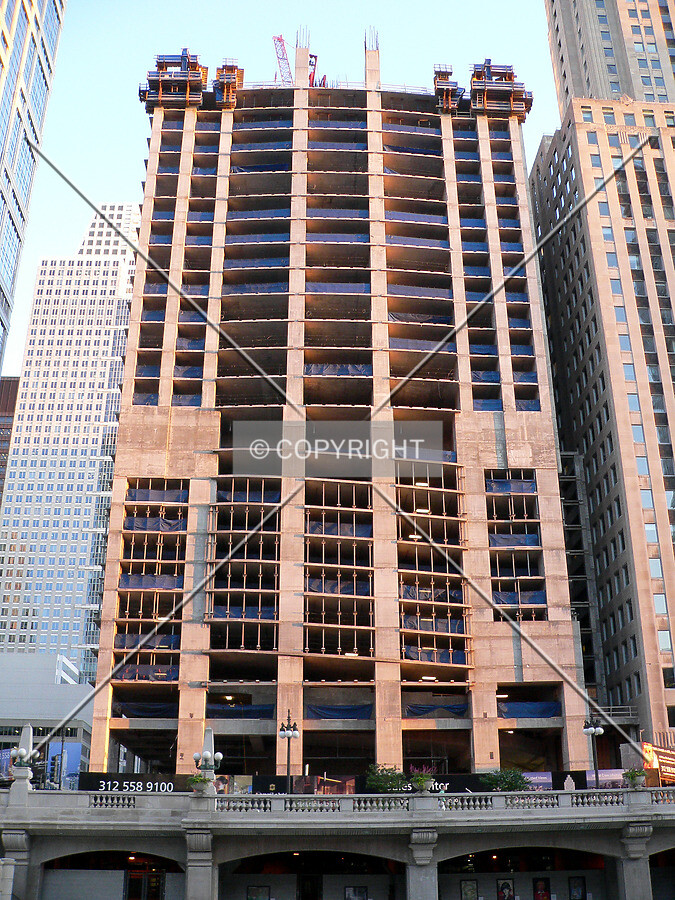 View to the south from the Chicago River