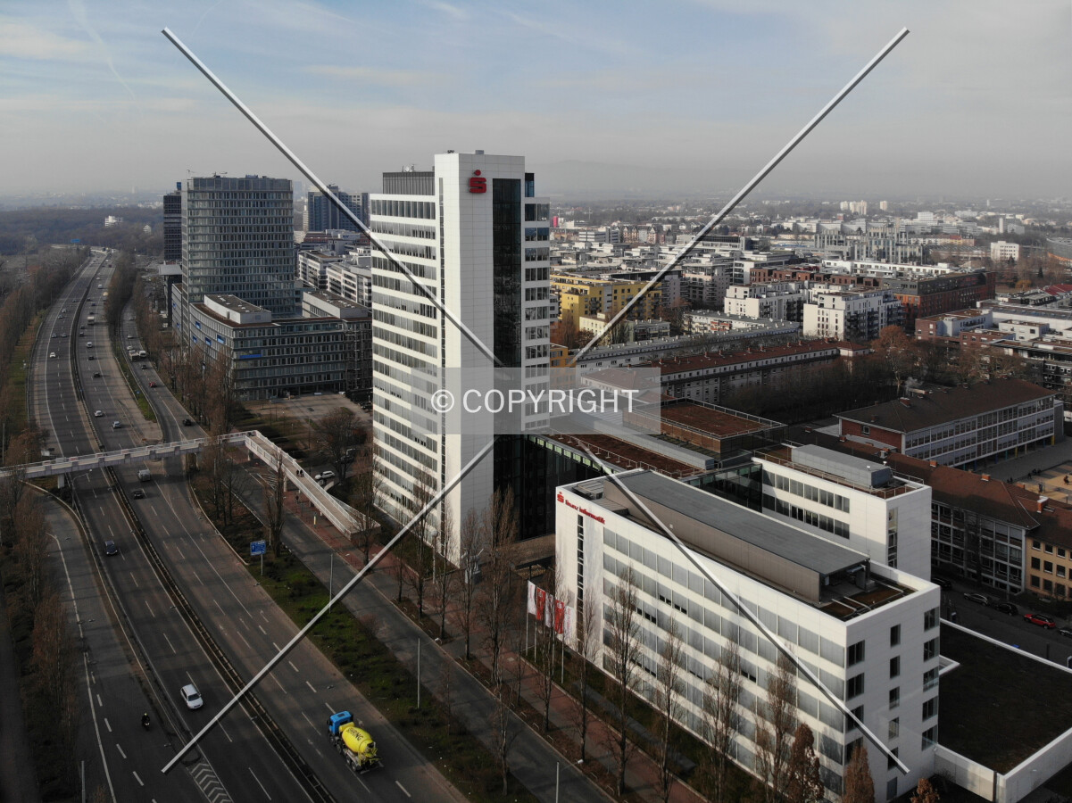 The complex of Sparkassen Finanz-Informatik in Frankfurt