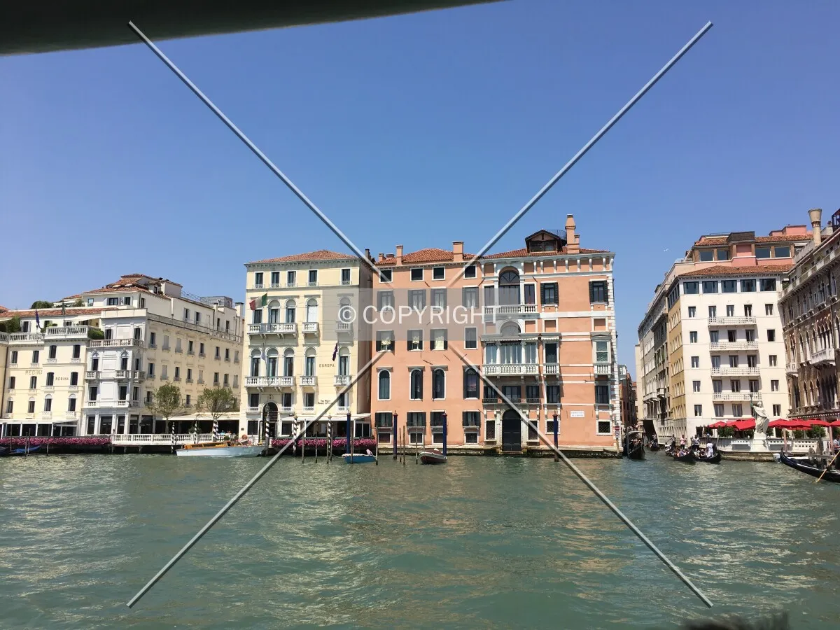 Photo 635-489-278