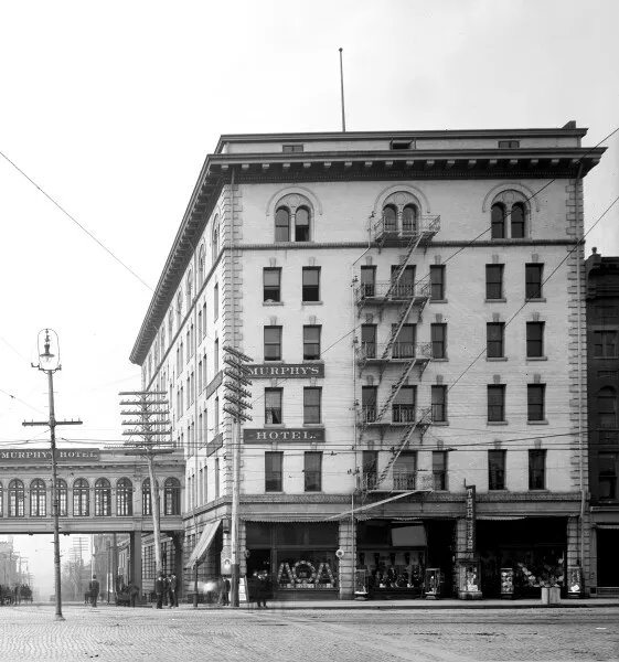 Photo 636-591-237