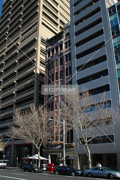 Photo 637-071-453