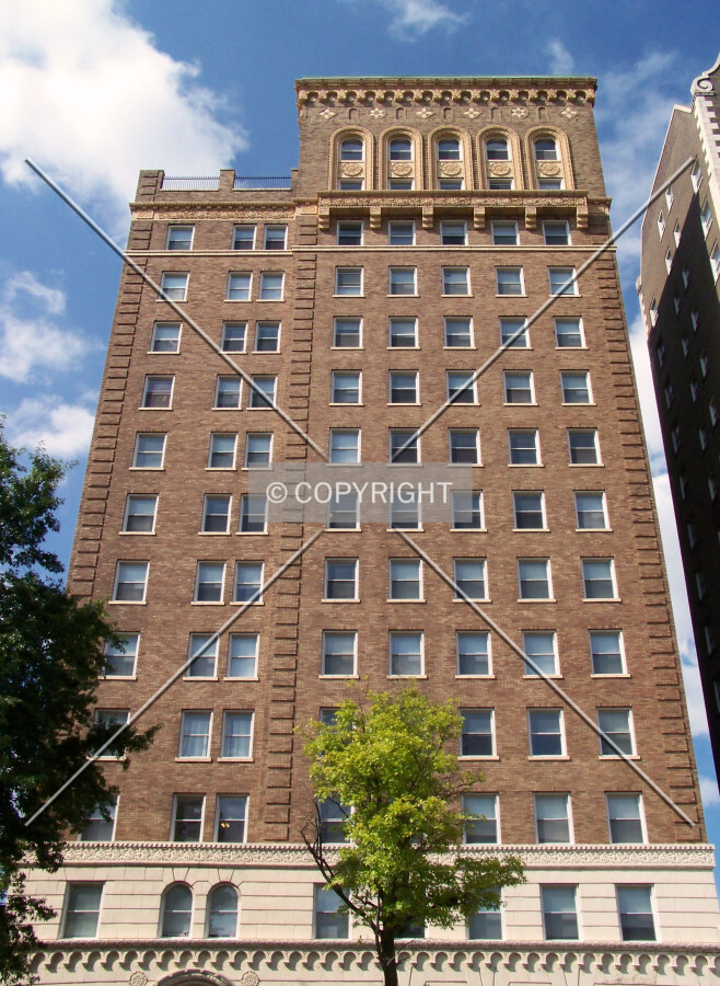 Looking up from across Lindell Boulevard; July 29, 2009