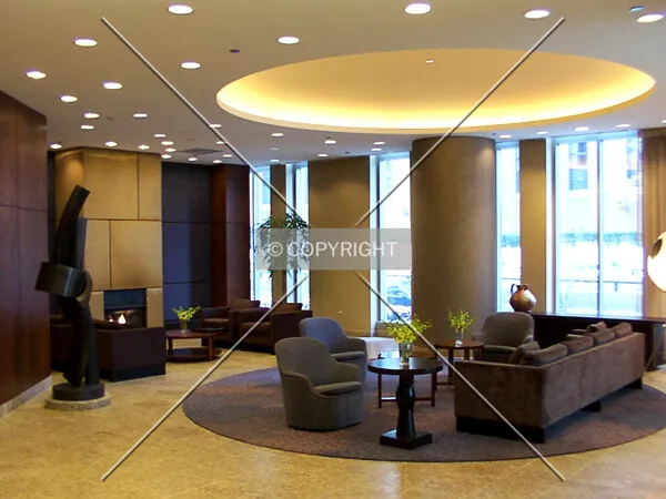 Lobby seen from the reception desk