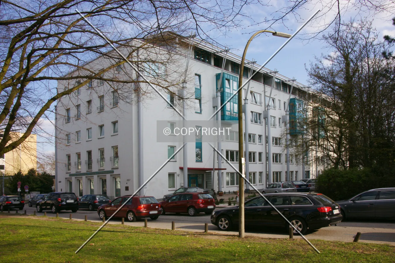 Photo 637-617-885