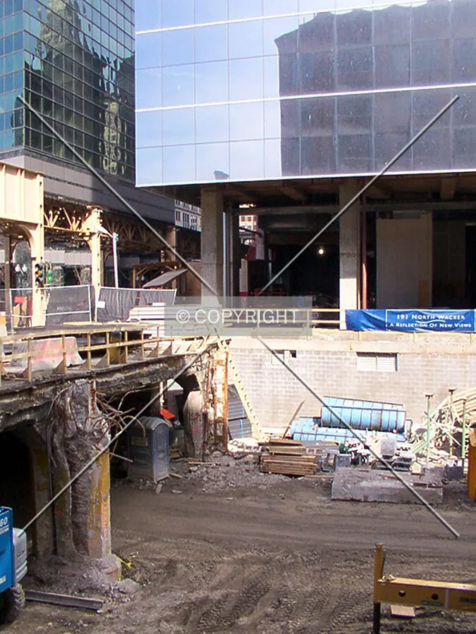 Looking over Upper Wacker Drive's dropoff