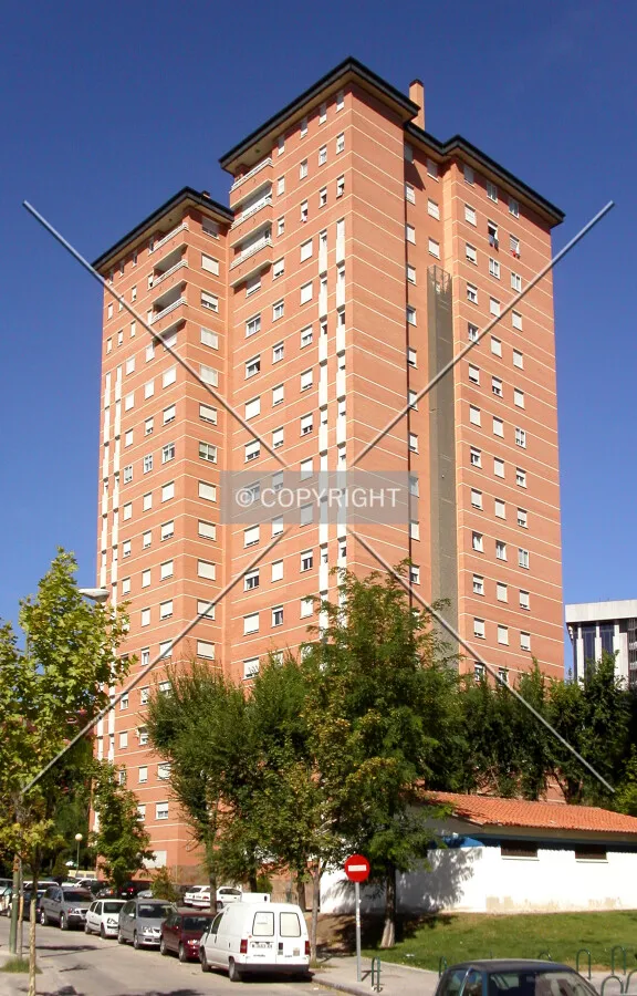 As seen from Arturo Soria street