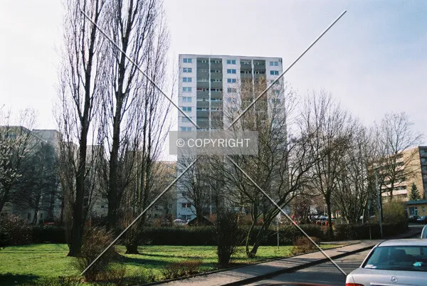 As seen from direction of building "Am Sonnigen Hang 21"
