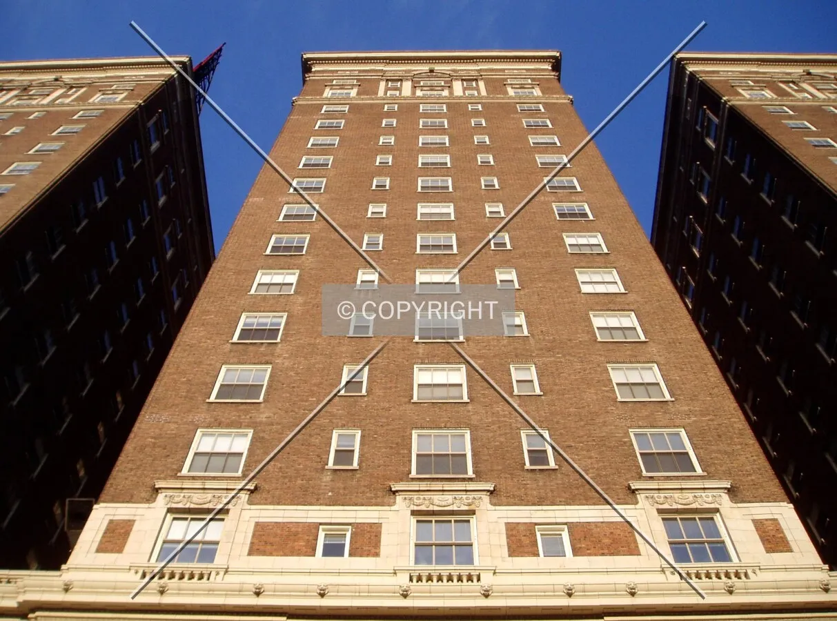 Looking up the center wing from the west on South 9th Street