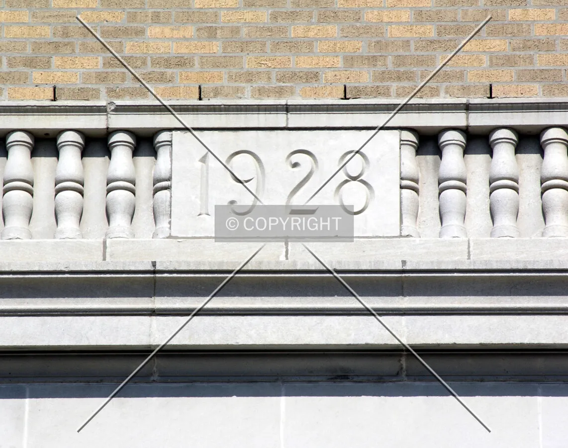 Date on the western side off Pearl Street