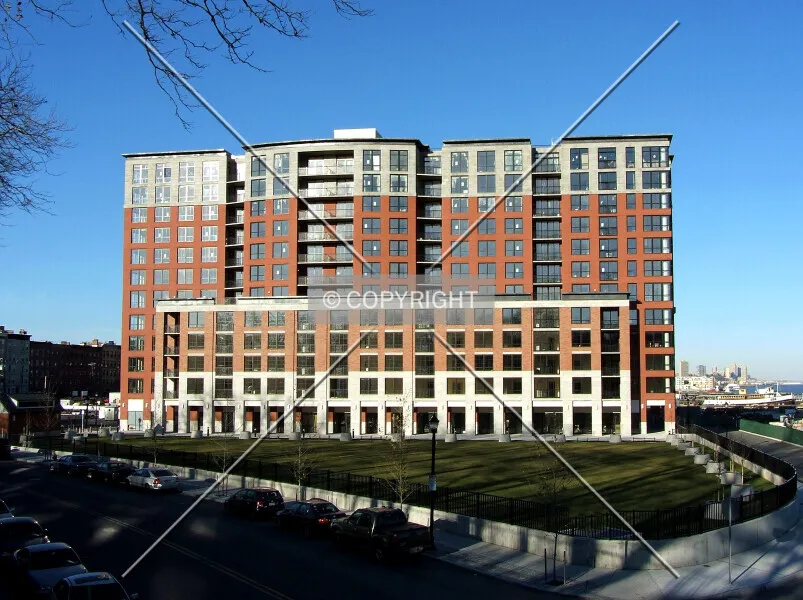 Photo 642-101-735