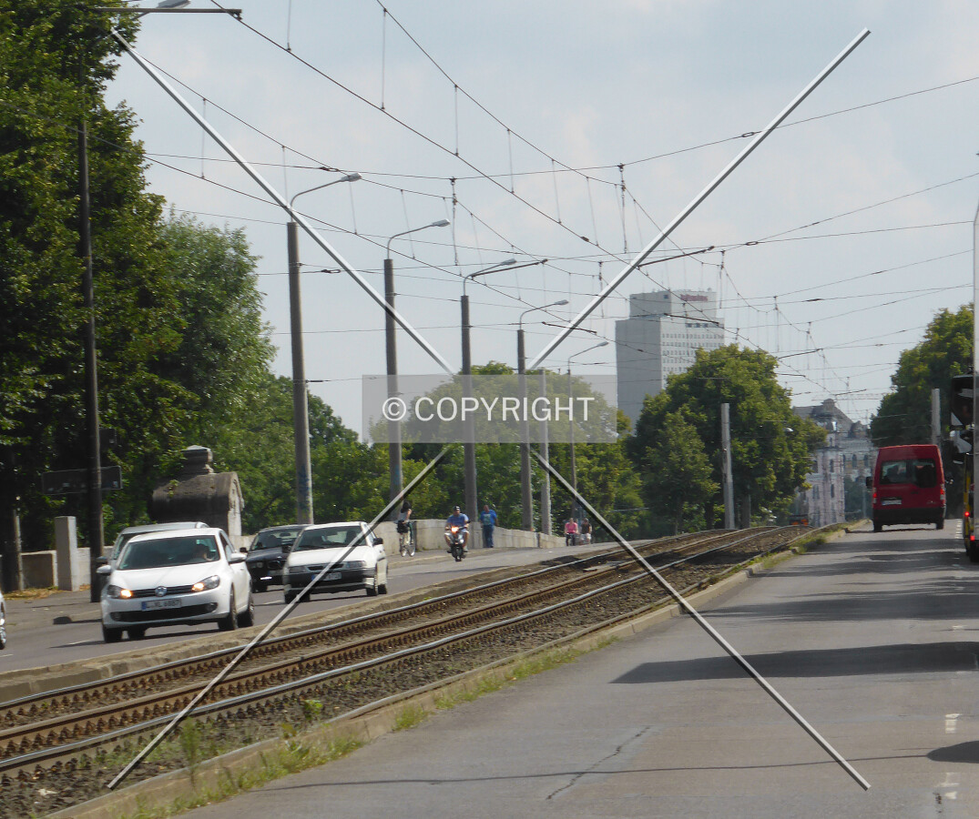 Photo 642-217-359