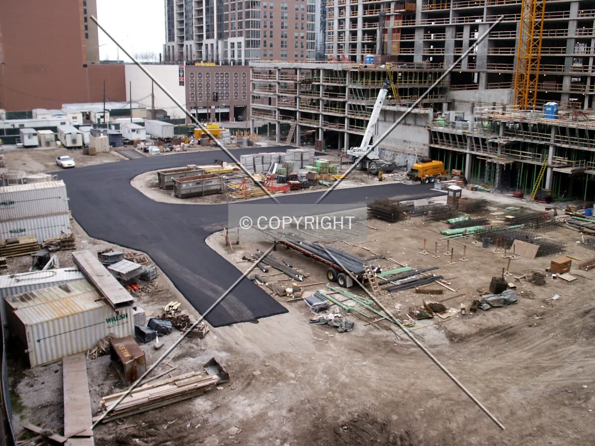 Staging area to the north, seen from Upper Wacker Drive