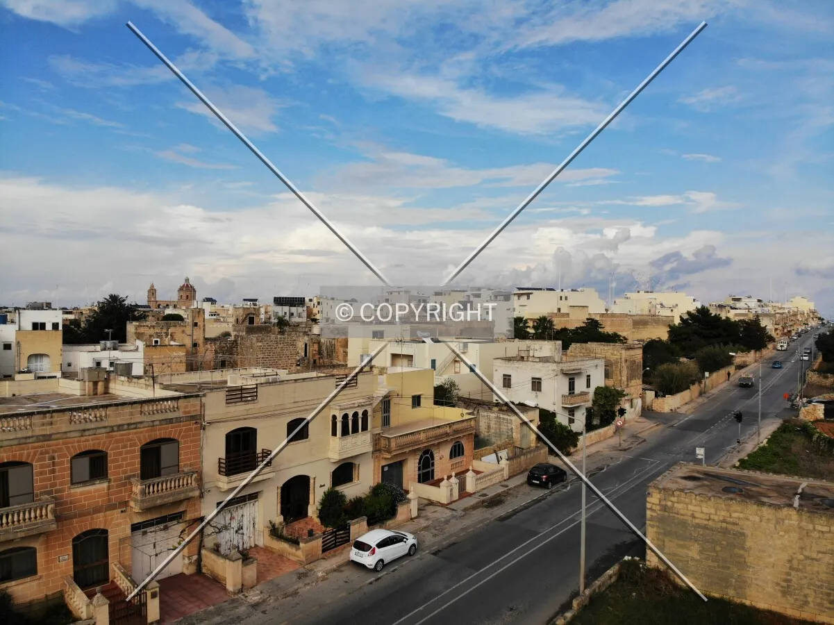 Photo 006-436-839