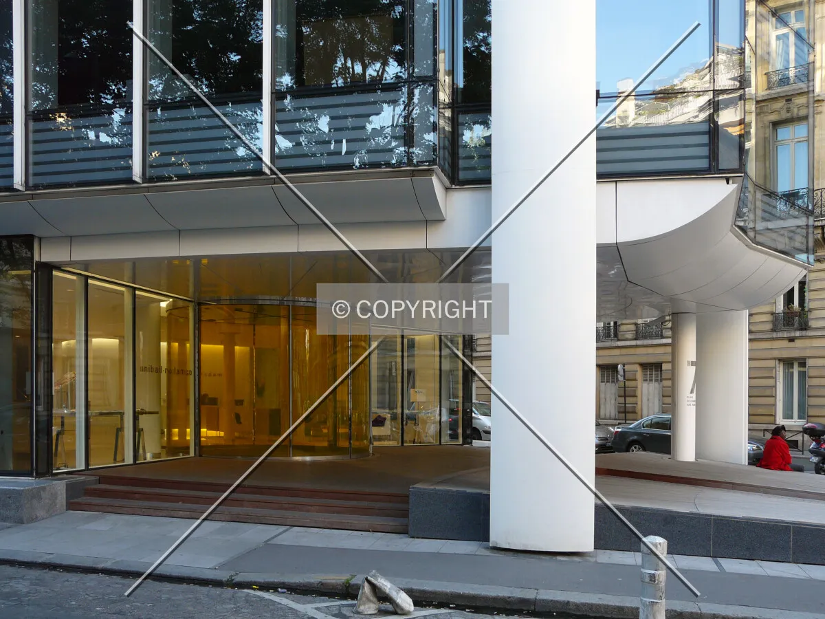 Main entrance on the north corner