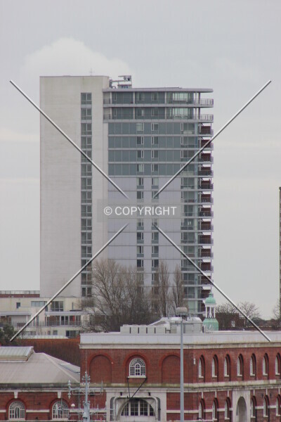 Photo 064-536-173