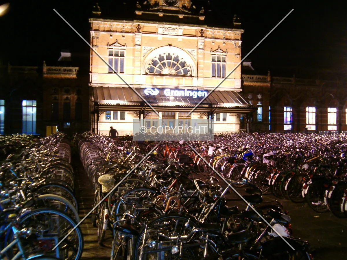 Central station by night