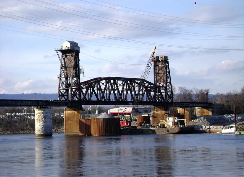 Photo 646-646-973