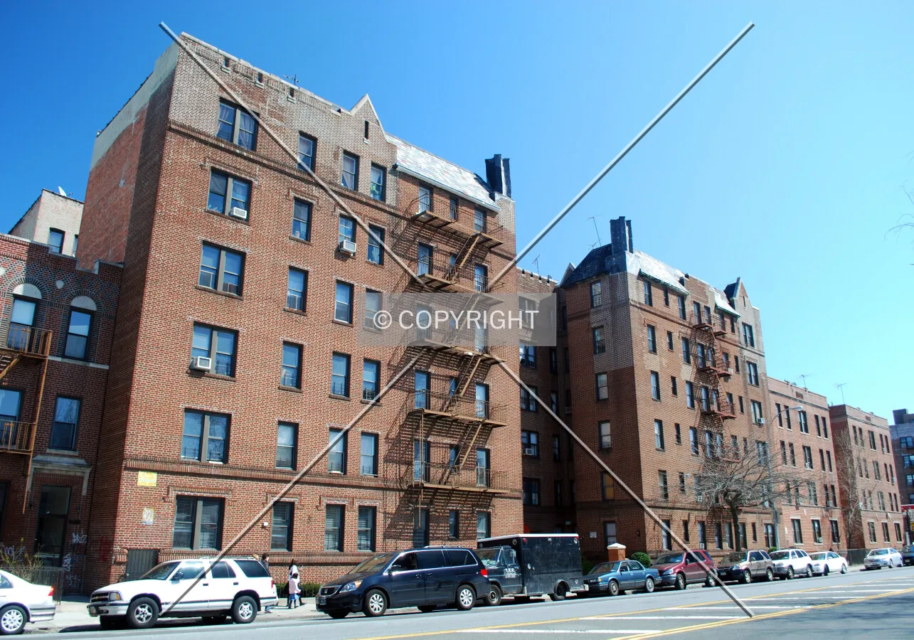 View along Ocean Avenue