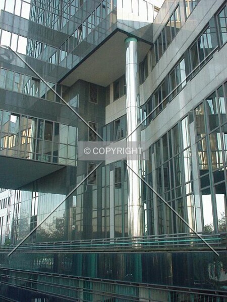 Photo 647-283-070