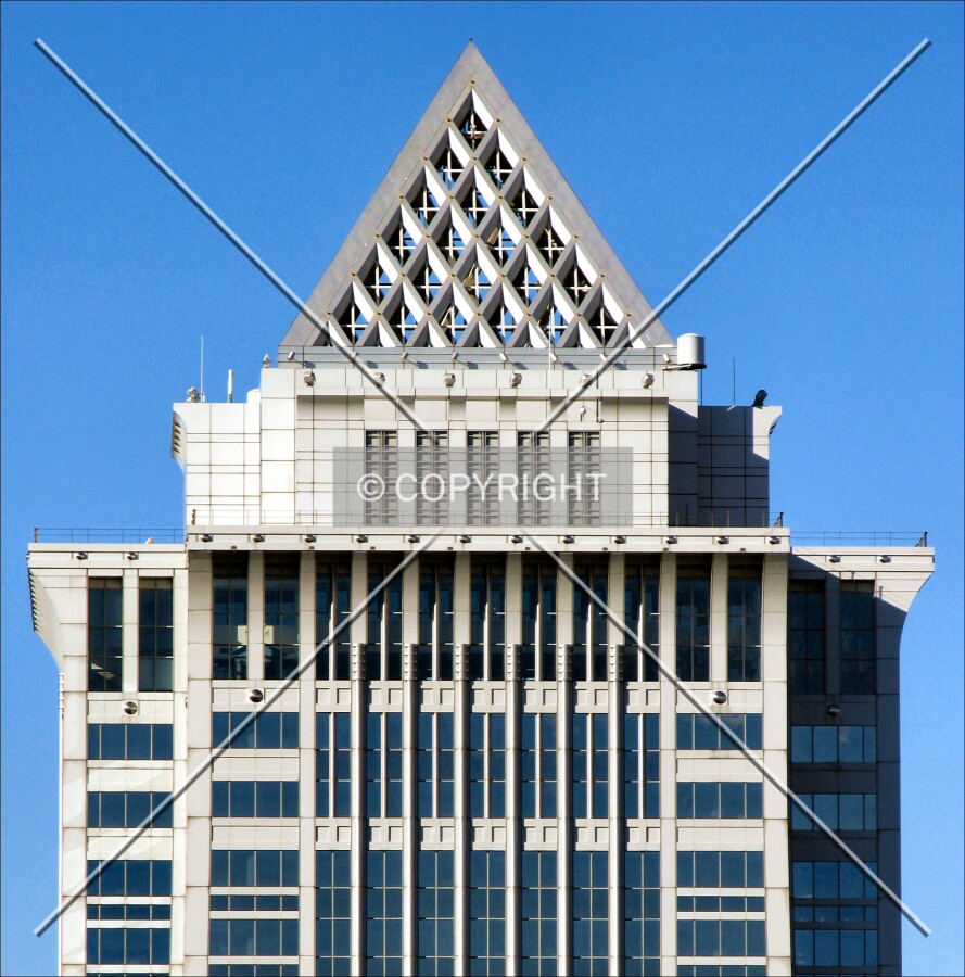 Lower roof and pyramid-shaped crown from the east in the City Hall observation deck