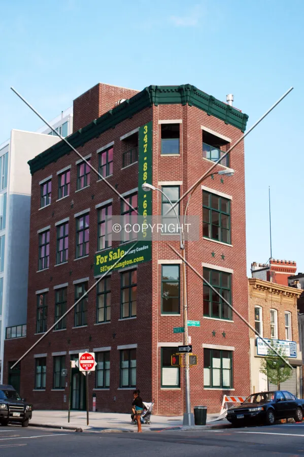 Viewed from the northwest at Washington and Pacific