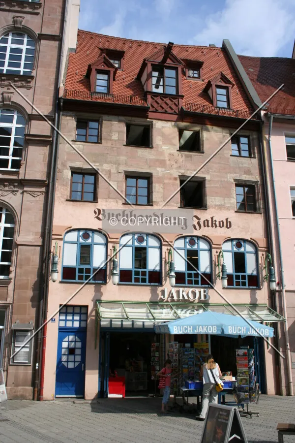 Hefnersplatz 8, Buchhandlung Jakob