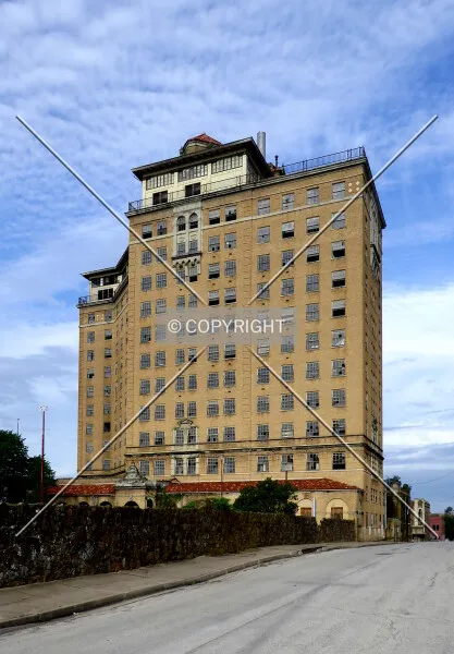 Baker Hotel