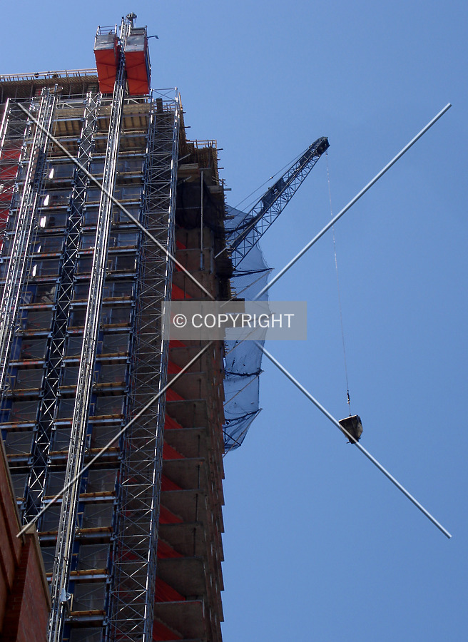 Lifting more concrete to the top
