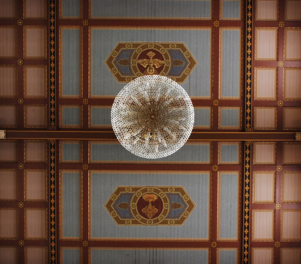 Ceiling with chandelier