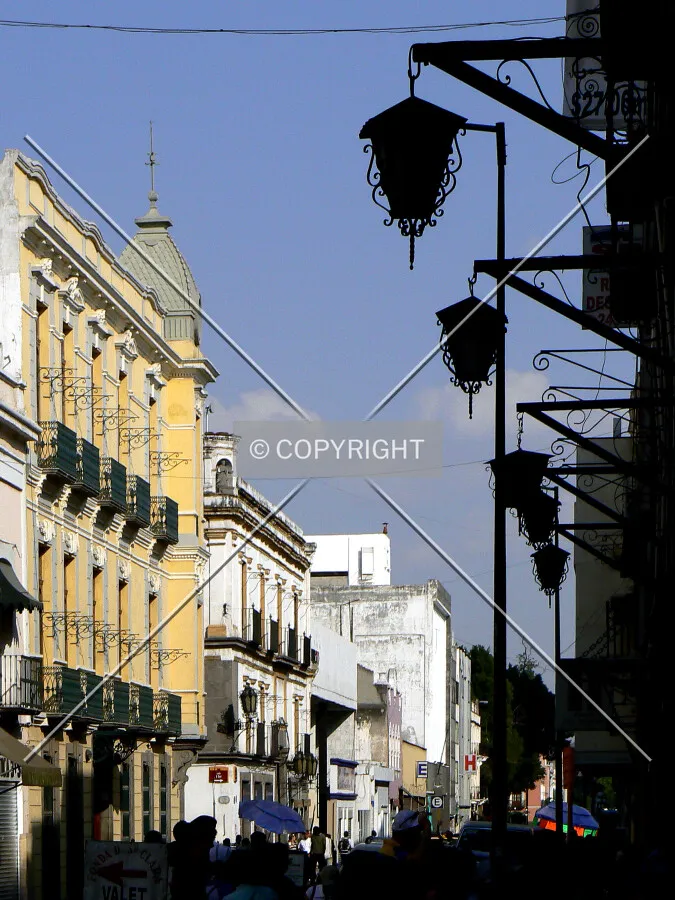 3 Poniente Street looking east