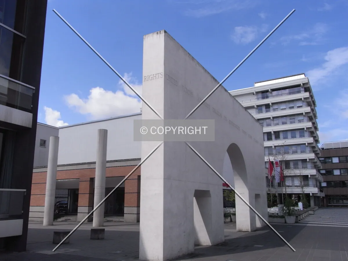 Straße der Menschenrechte - Way of Human Rights