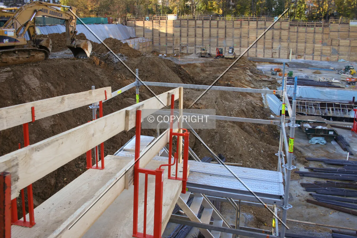 Gangway leading to the stairway into the pit