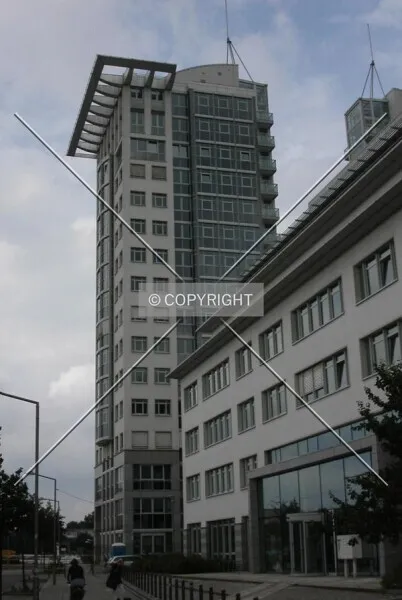 Photo 653-049-393