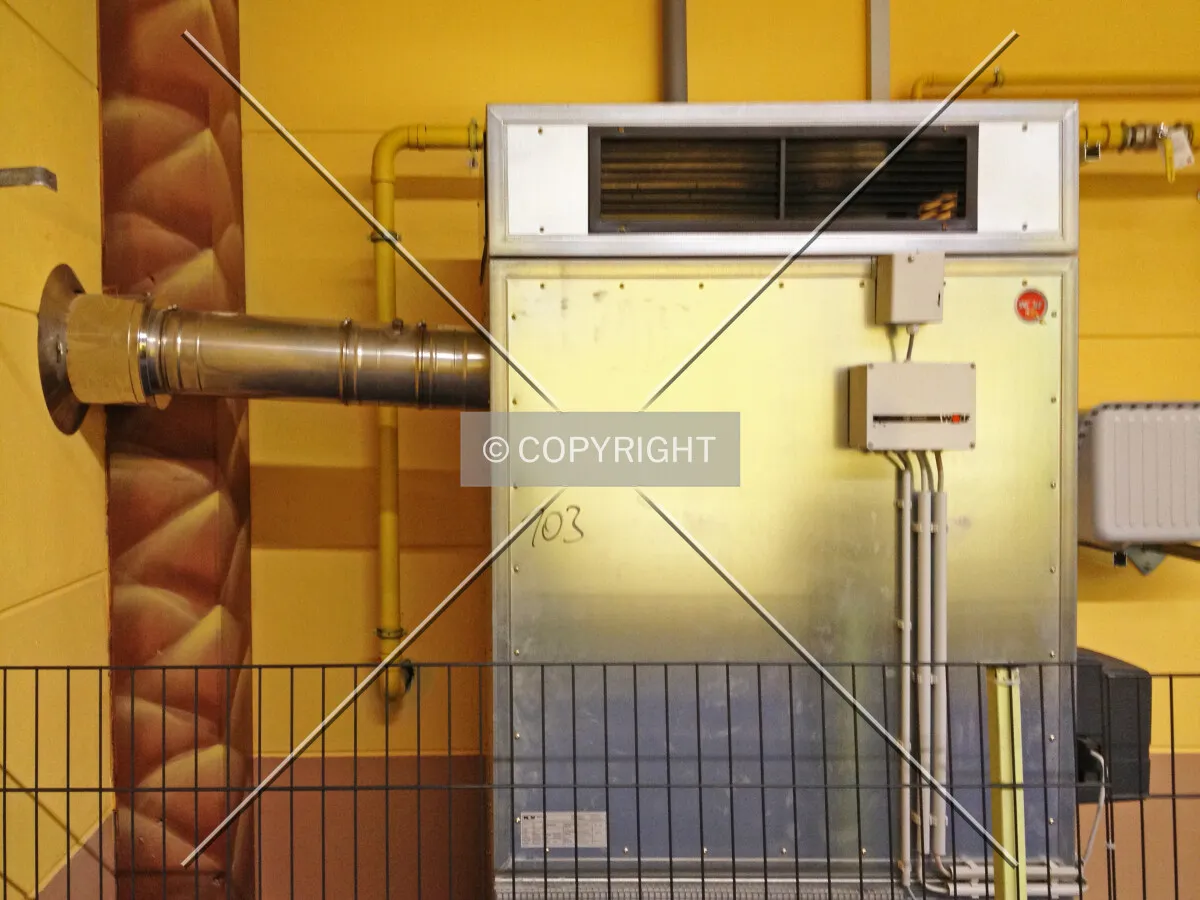 Air heating machine powered by long-distance gas