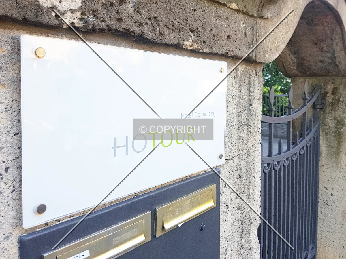 HOTOUR Hotel Consulting - tenant of Villa Stempel