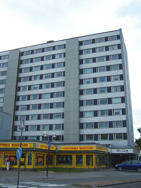 Rautatienpuistokatu 2