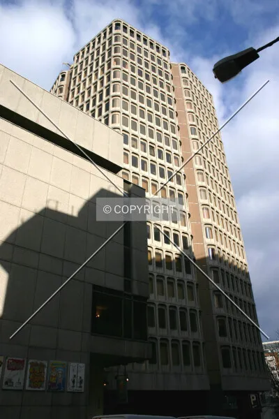 Photo 065-942-463
