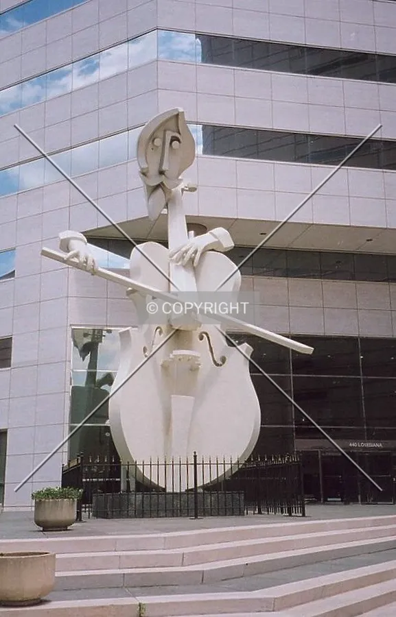 Plaza sculpture