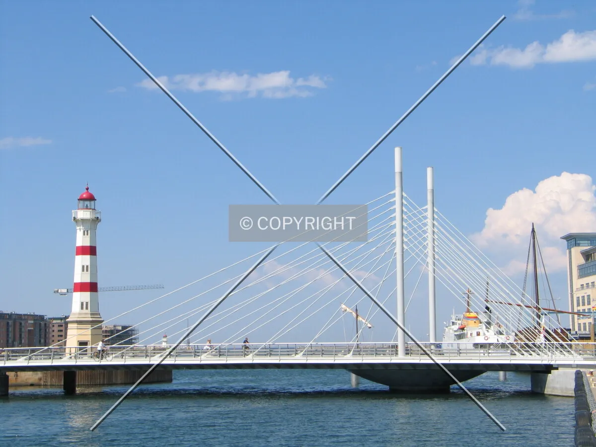 The bridge and lighthouse in Suellshamnen seen from the south