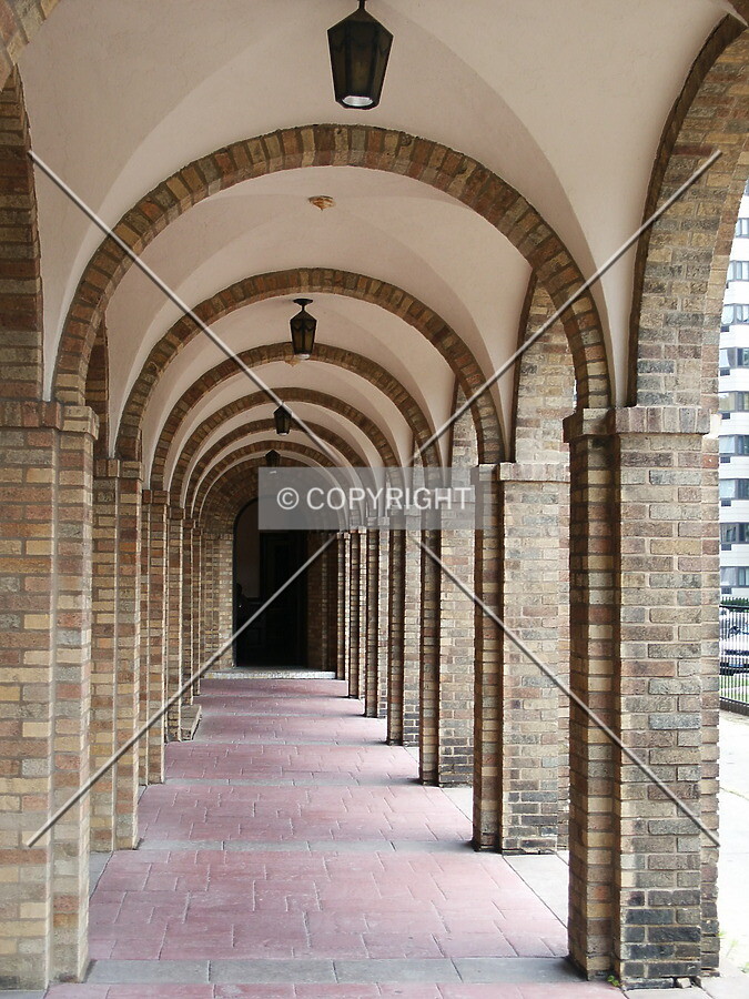 Arcade leading to the entrance