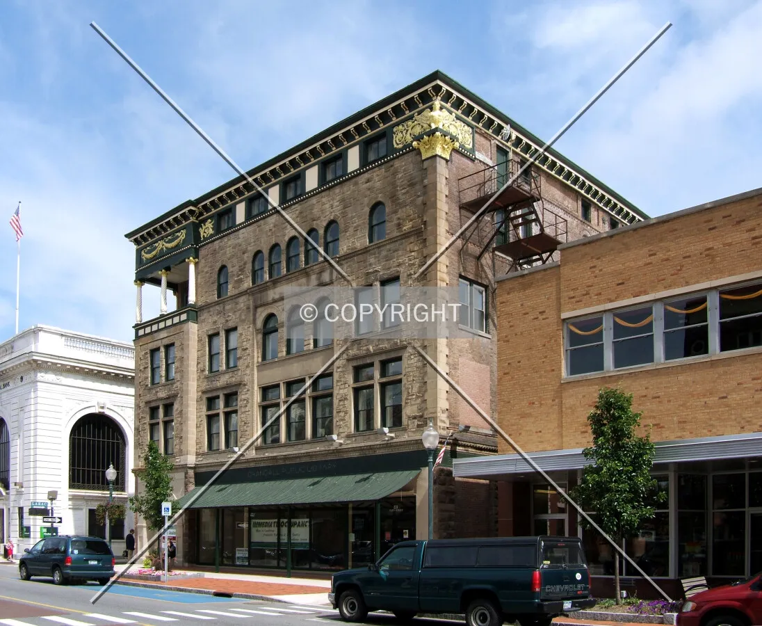 View from the south on Glen Street