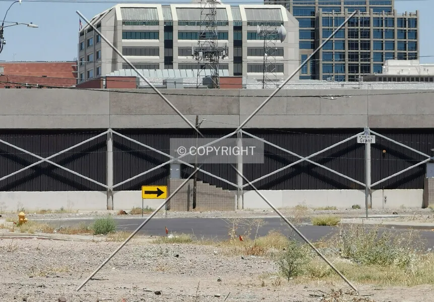 Photo 006-634-311