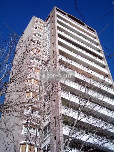 Photo 664-043-848