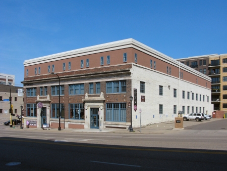 View to the north across Washington Avenue North