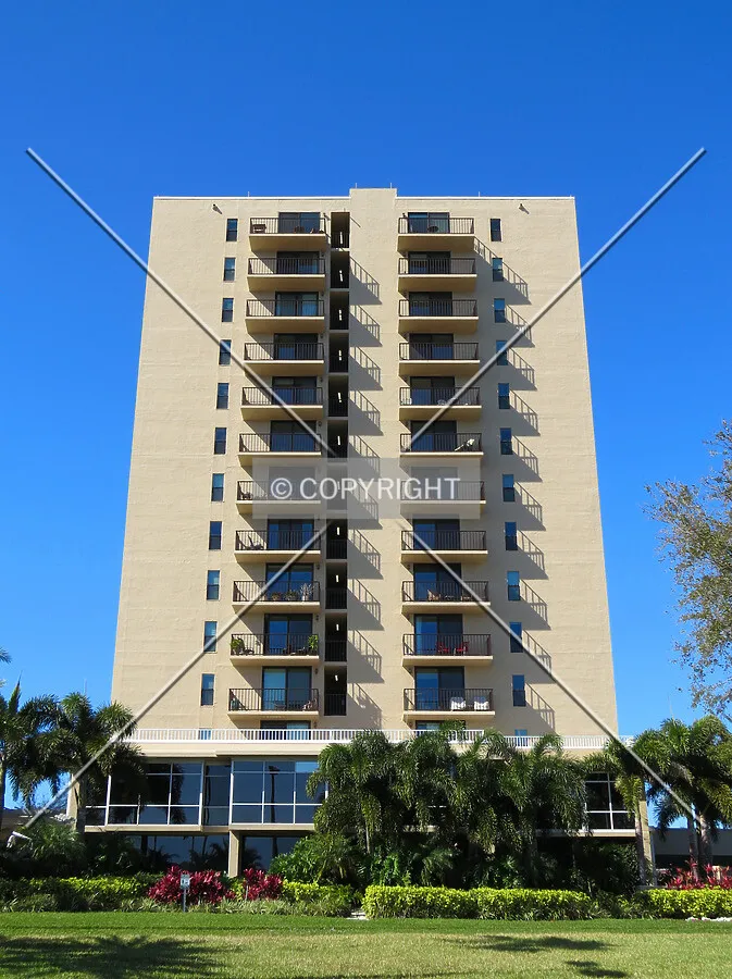 View to the west across Bayshore Boulevard