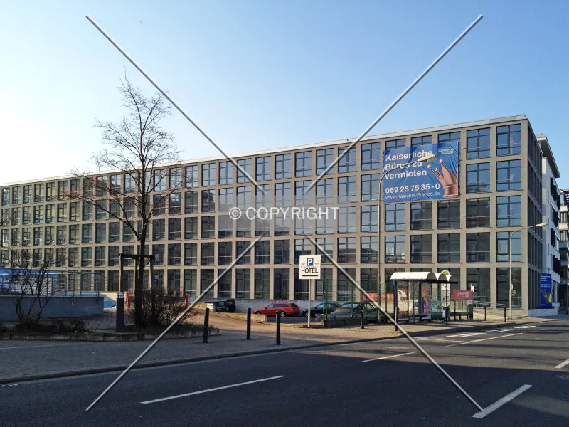 Photo 664-821-697