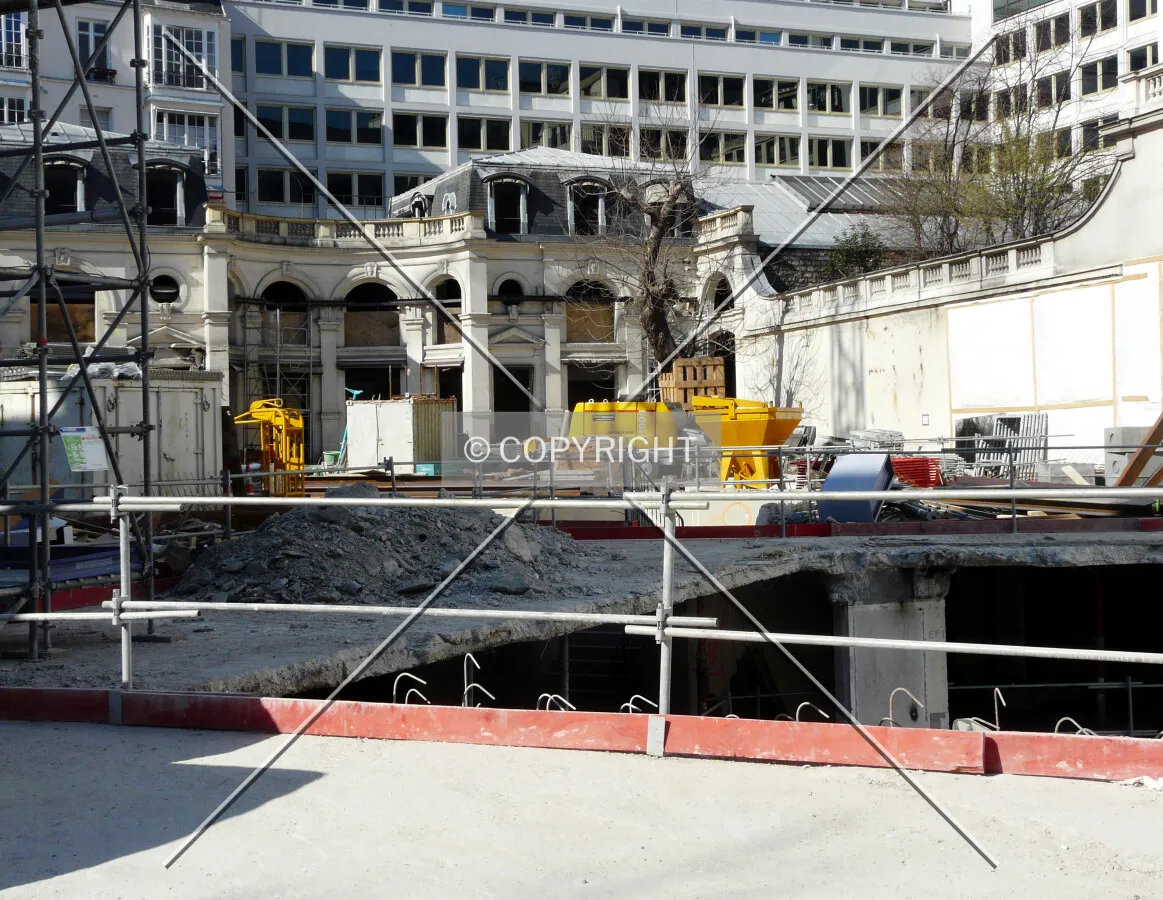 Former mansion at the bottom of the site, whose renovation is included in the new construction project