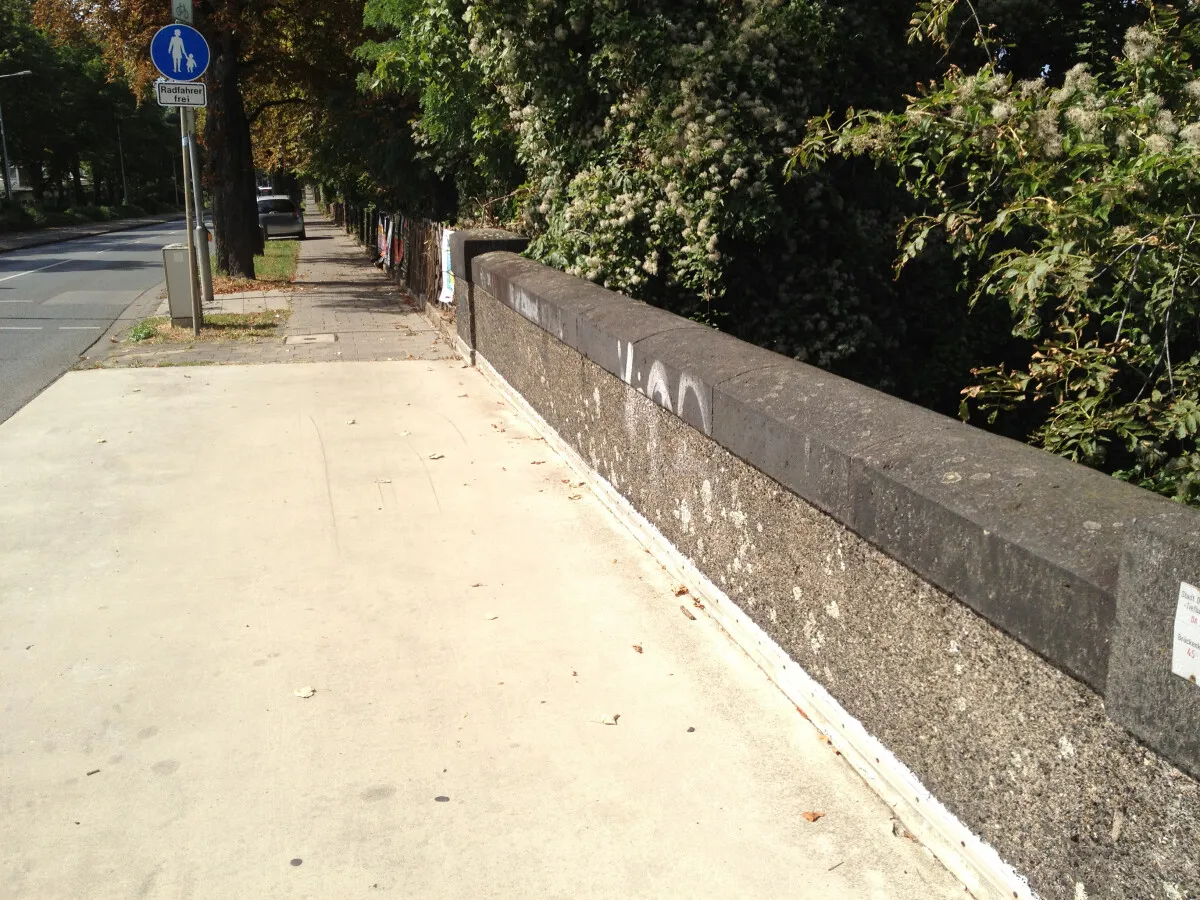 Photo 666-348-391